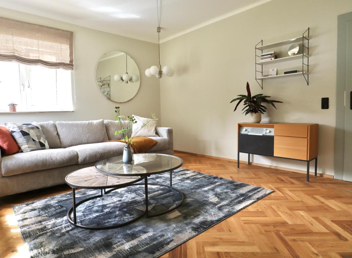 Ferienwohnung 60Er Jahre Design Apartment - 65Qm Fewo Im Zittauer Gebirge - Familienfreundliche Unterkunft Am Bergfuss Zum Toepfer Olbersdorf ภายนอก รูปภาพ