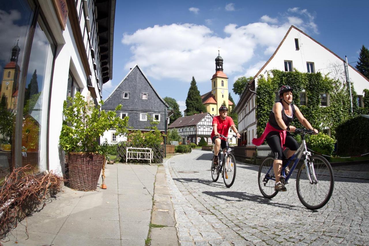 Ferienwohnung 60Er Jahre Design Apartment - 65Qm Fewo Im Zittauer Gebirge - Familienfreundliche Unterkunft Am Bergfuss Zum Toepfer Olbersdorf ภายนอก รูปภาพ